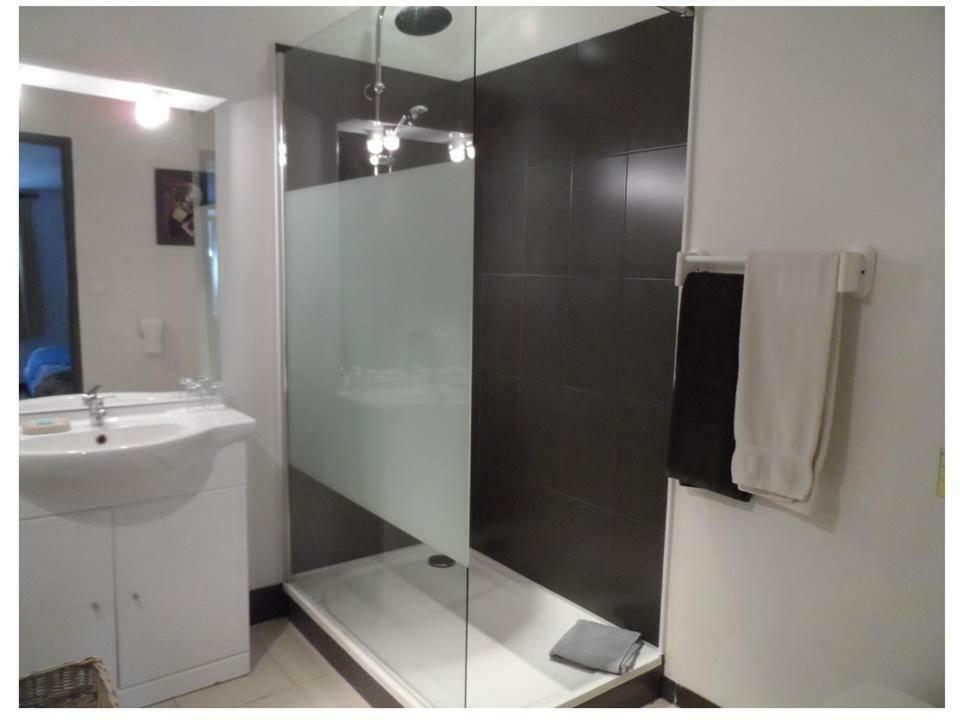 La Villages Chambres D'Hotes ヴァラブレーグ エクステリア 写真